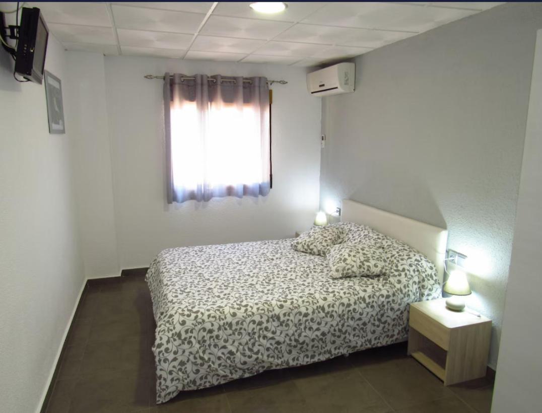 Hotel Restaurant Cau Blanch Useras Εξωτερικό φωτογραφία