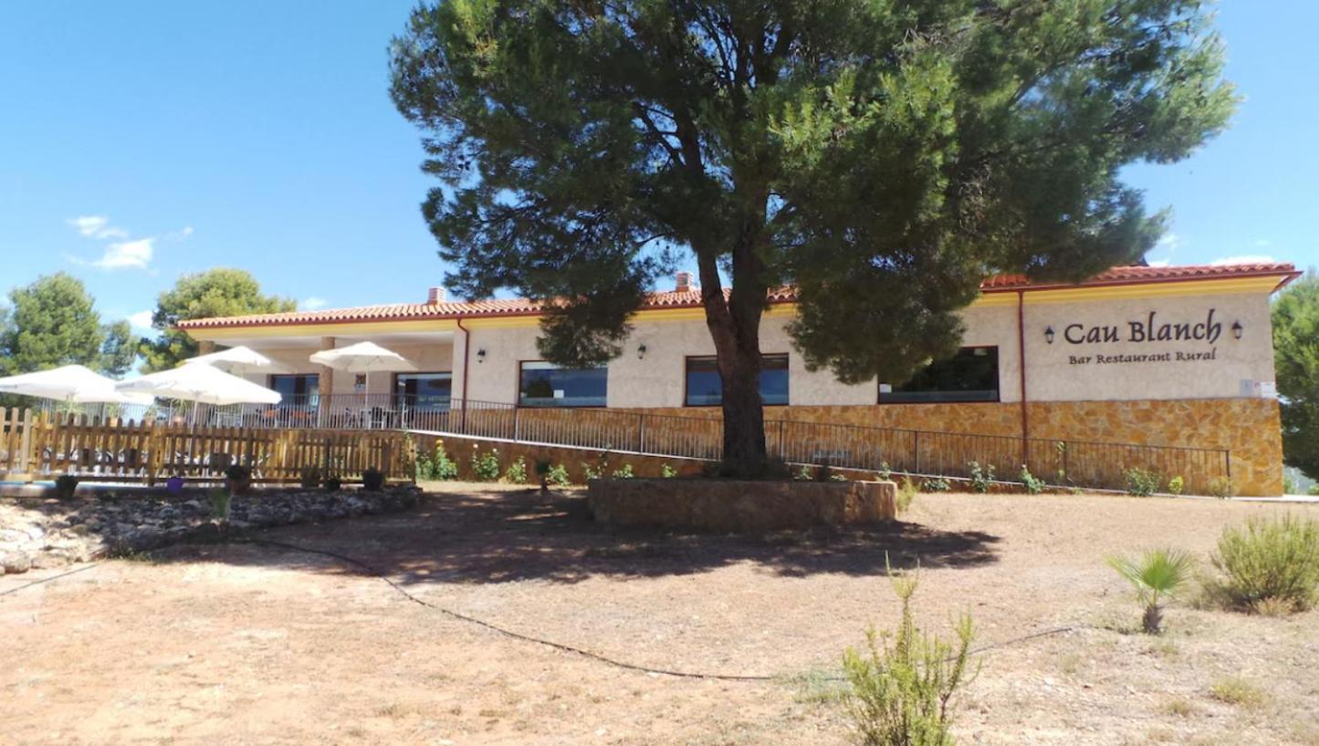Hotel Restaurant Cau Blanch Useras Εξωτερικό φωτογραφία