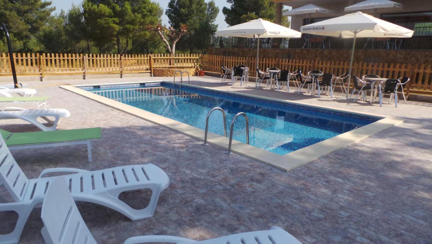 Hotel Restaurant Cau Blanch Useras Εξωτερικό φωτογραφία